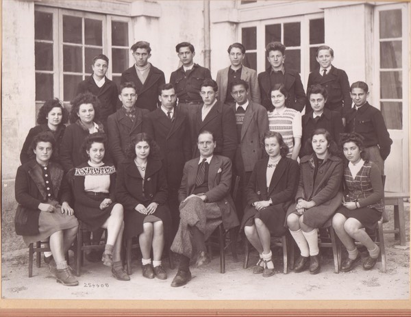 29 photo de classe 1944 - 1945 ou 1946